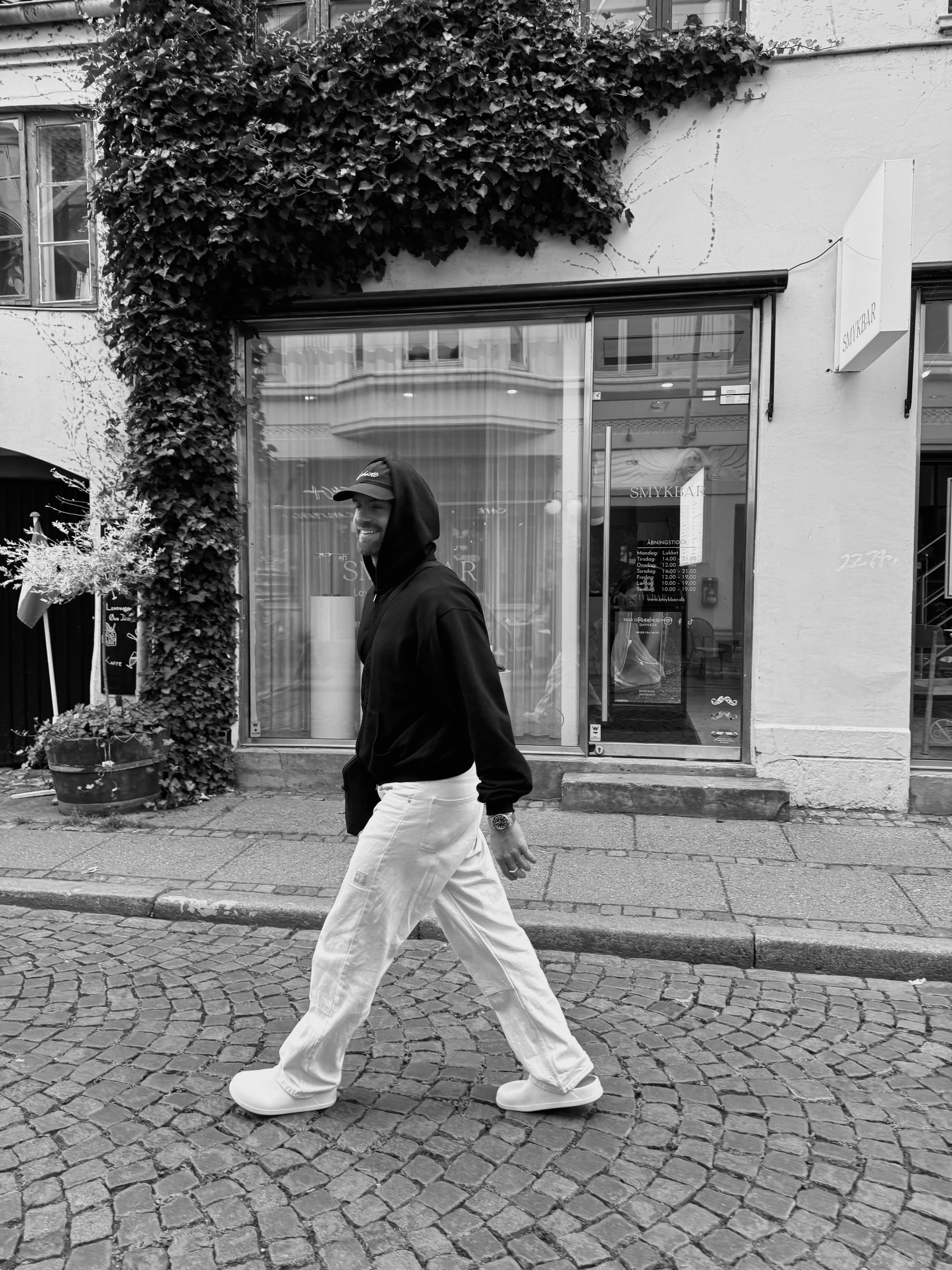 Oversized Double Zip Hoodie in Vintage Black