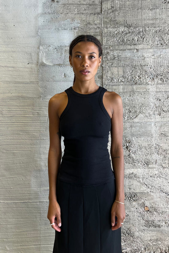 Fitted Tank Top in Black